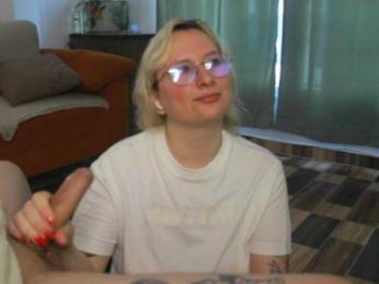 CherryAndAndy webcam model stream image