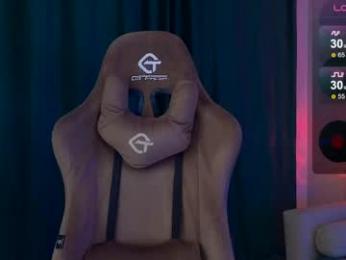 debugmee webcam model stream image