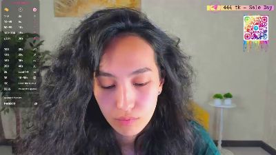 FlirtyAura webcam cam4 model stream image