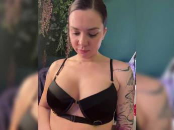 LissaTatt webcam model stream image