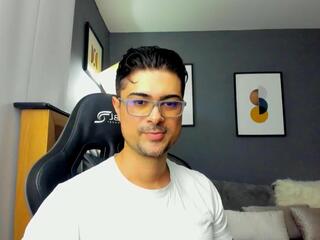 Wext webcam model stream image
