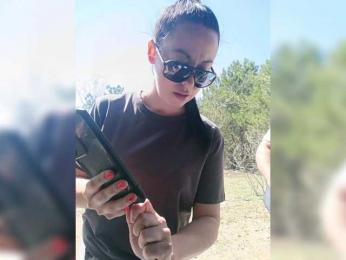 ___Pypsiki___ webcam model stream image