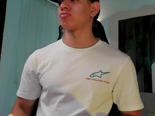 Tony Petrov webcam flirt4free model stream image