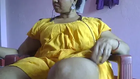 Pooja-suman webcam model stream image