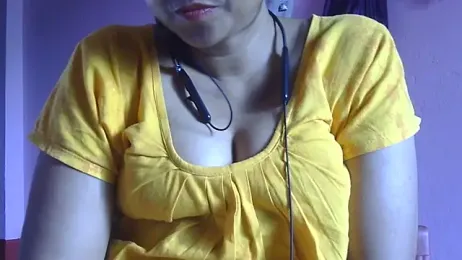 Pooja-suman webcam model stream image