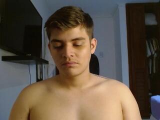 Xandeer Collins webcam model stream image