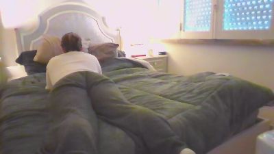 WhiteBubs webcam model stream image