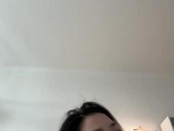 yourlittlesunrise_ webcam model stream image