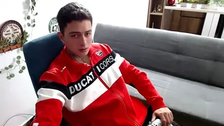 santii_ss webcam stripchat model stream image