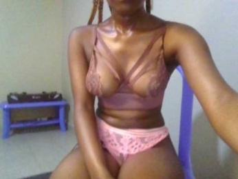 Brianasexy4u webcam bongacams model stream image