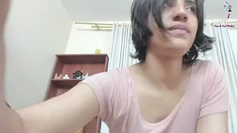 linnie_ webcam stripchat model stream image