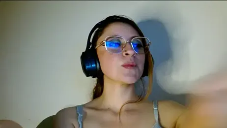 Juls_winter_ webcam model stream image