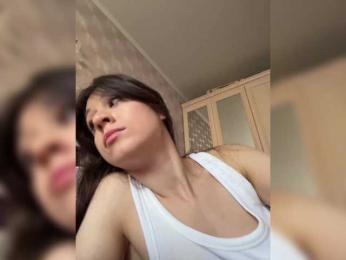 _Meggi_ webcam model stream image