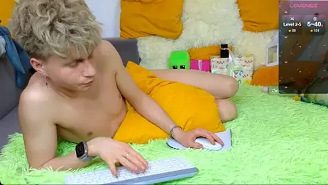 LandelRay webcam model stream image