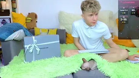 LandelRay webcam model stream image