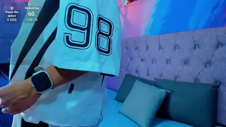 MaxiWildd webcam model stream image