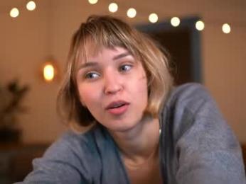 ms_dira webcam chaturbate model stream image