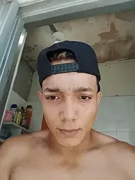 tayson_ webcam model stream image