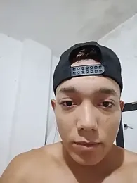 tayson_ webcam model stream image