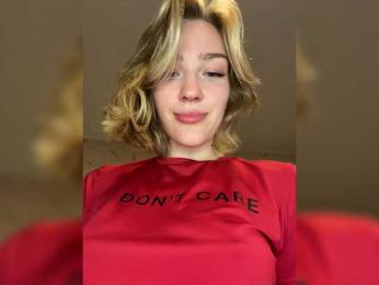 AlinnaAnnila webcam model stream image