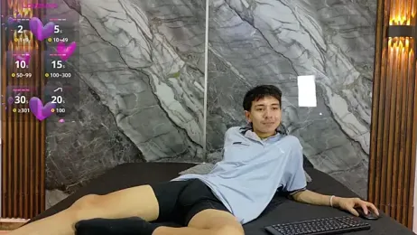 NoahWalker__ webcam model stream image