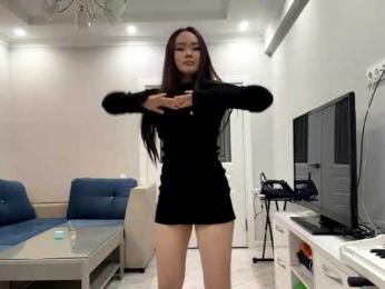 LatrishaAltigs webcam bongacams model stream image