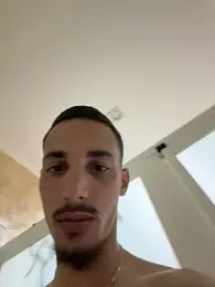 piccolo2002 webcam model stream image