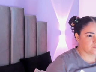 saramontoya webcam camsoda model stream image