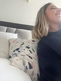 Ameellie webcam stripchat model stream image