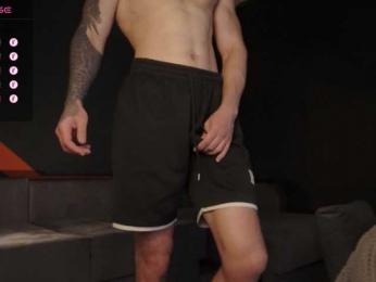 Ajuicycouple webcam bongacams model stream image