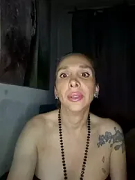 ssndratrans webcam stripchat model stream image