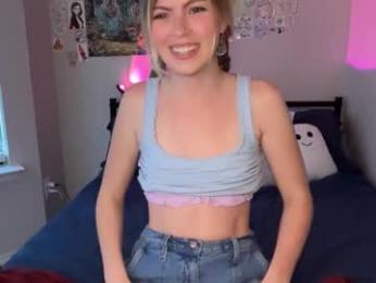 elliee81 webcam chaturbate model stream image