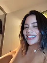 Aryrosee webcam model stream image