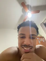 LorenzoBlack27 webcam model stream image