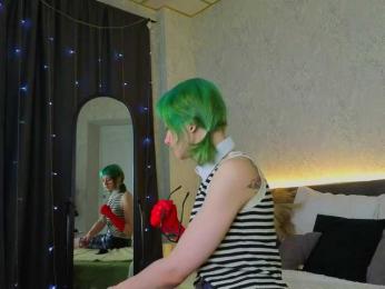 Scarle-Whisper webcam model stream image