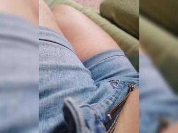 Nika0000 webcam model stream image