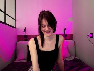 Alessandra Ledlow webcam model stream image