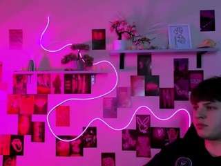 travis-wolf webcam model stream image