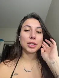 Carolini09 webcam stripchat model stream image