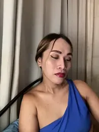 RomanticPearlTS webcam stripchat model stream image