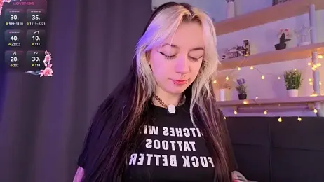 TristaRoht webcam stripchat model stream image