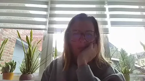 LiquidLeonie webcam stripchat model stream image