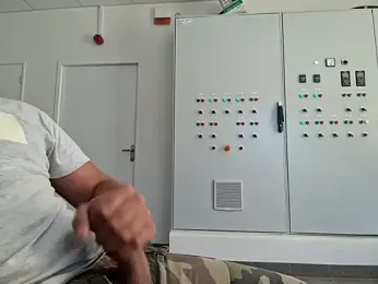 Instinctbrut webcam model stream image