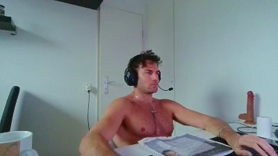 ALPHA_HUNK webcam model stream image