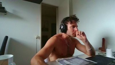 ALPHA_HUNK webcam model stream image