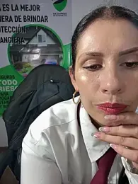Alysson-- webcam model stream image