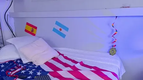 ZoeyPetit webcam model stream image