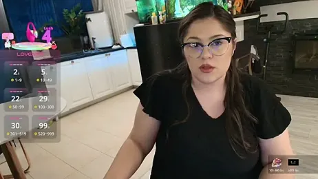 Layla- webcam model stream image