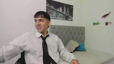 _1Dereck webcam model stream image