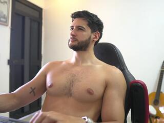 Saimon Jordan webcam flirt4free model stream image